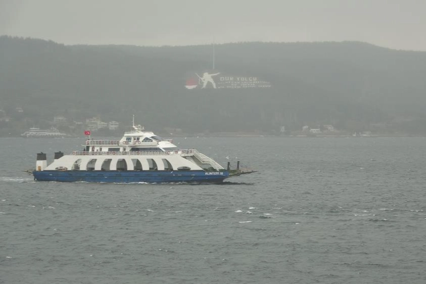 Fırtına nedeniyle Bozcaada ve Gökçeada’ya feribot seferleri iptal