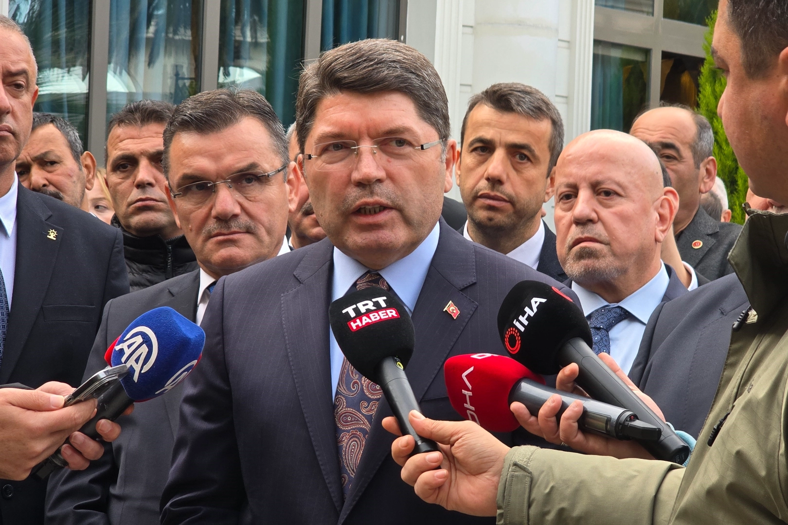 Bakan Tunç'tan İmamoğlu'na sürgün cevabı haberinin görseli