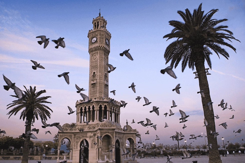 Saat Kulesi'nde öğretmenler gününe özel müzik ziyafeti haberinin görseli