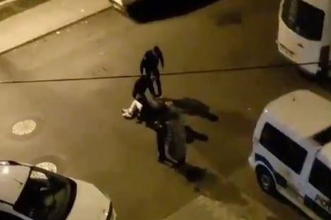 Paylaşımlı yolculuk uygulaması şoförü ters yöne girdi, polise çarptı haberinin görseli