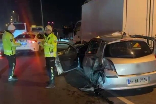 İzmir haber: Bayraklı'da meydana gelen kazada 5 kişi yaralandı haberinin görseli