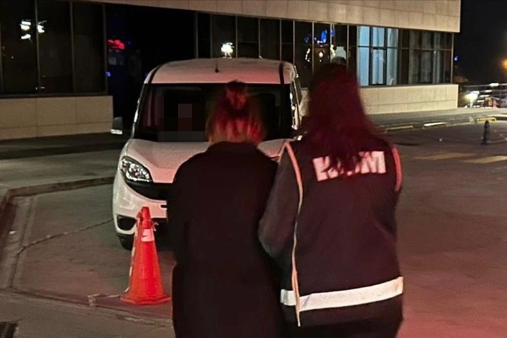 Interpol tarafından insan ticareti suçundan aranan şüpheli Marmaris'te yakalandı