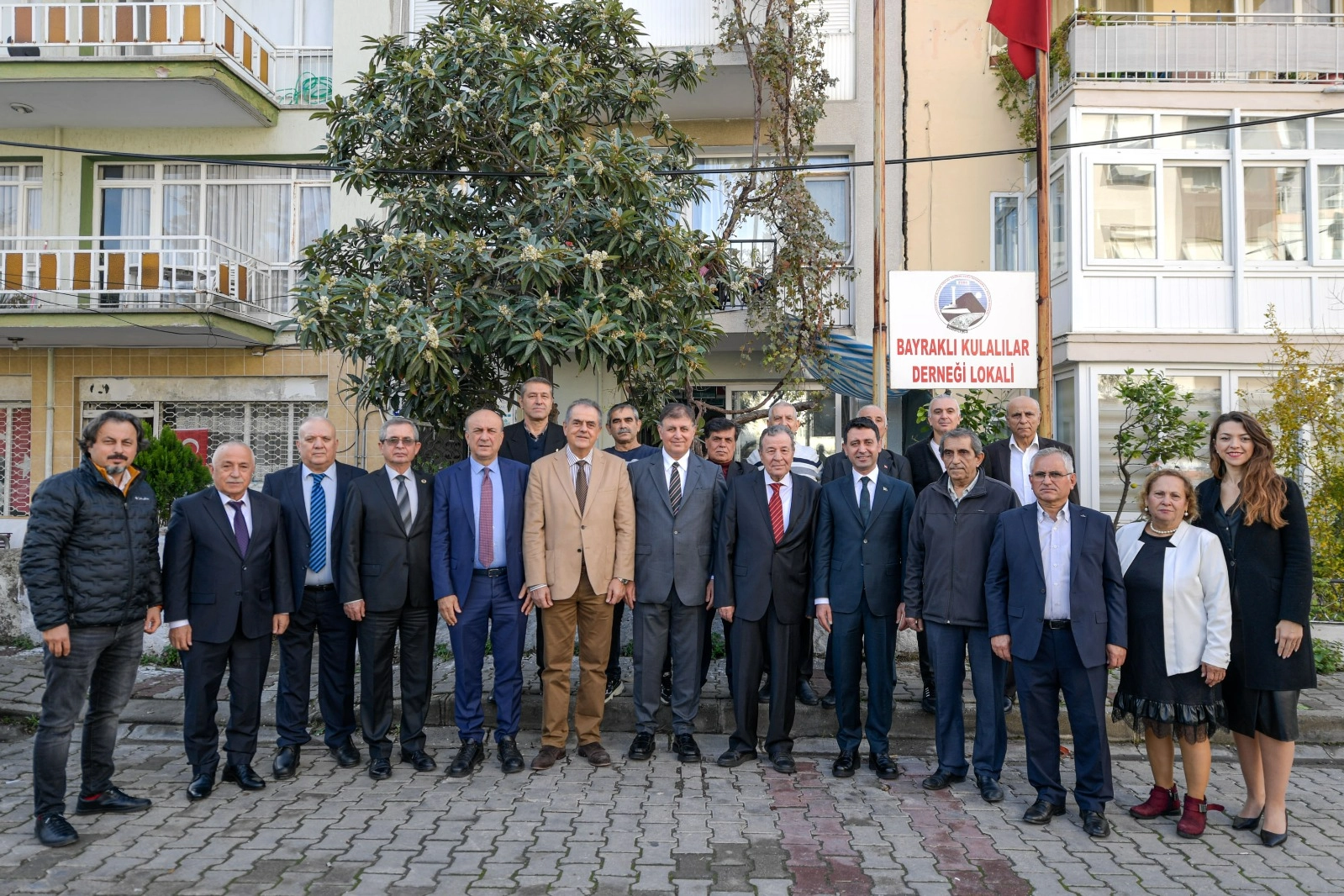 Başkan Tugay:  Yaptığımız güzel işlerle anılmak istiyoruz