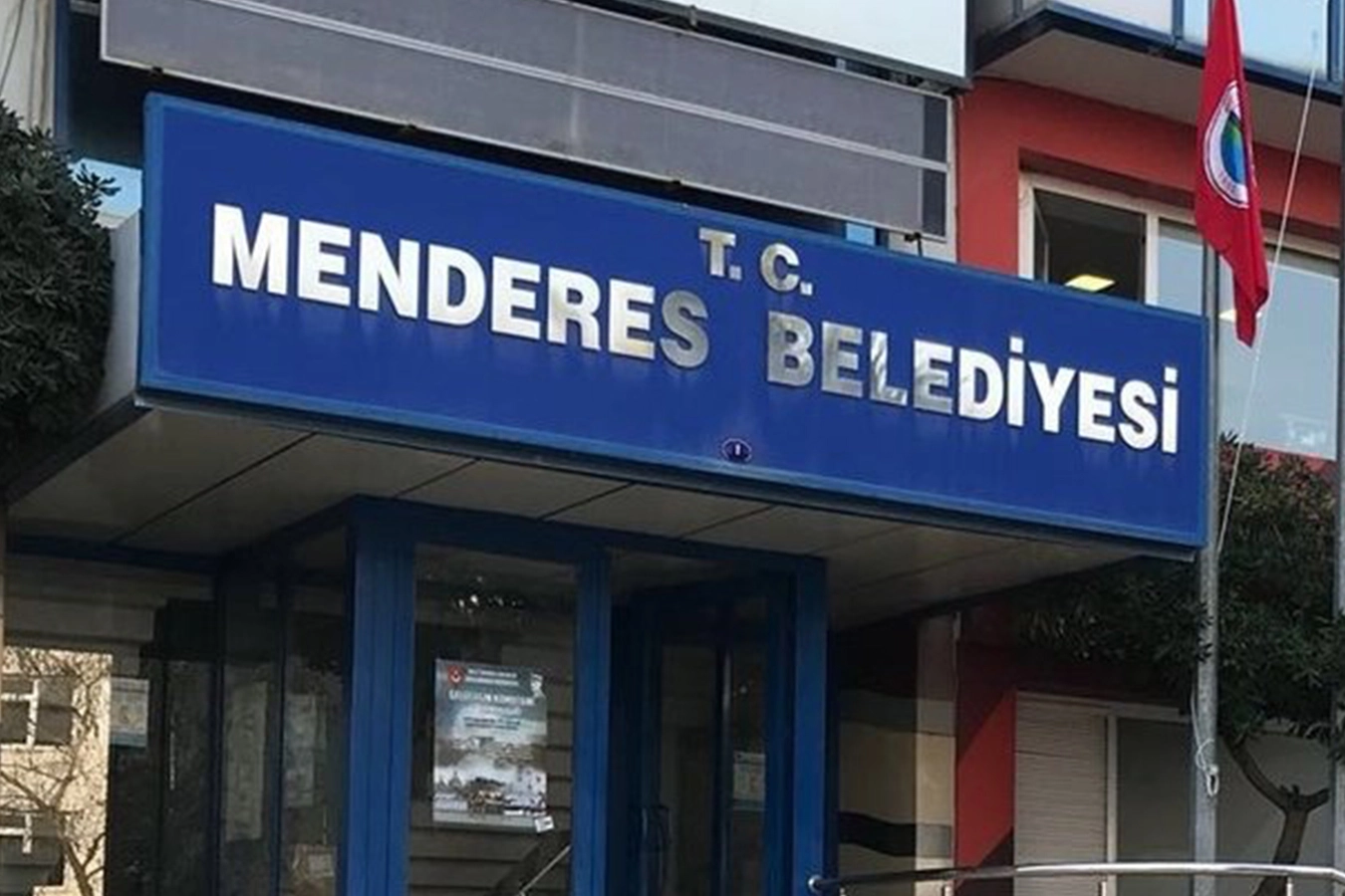 Menderes belediye başkan yardımcısı saldırıya uğradı!