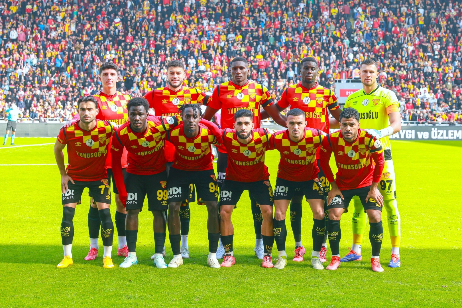 Göztepe Süper Lig'in 15. haftasında Adana Demirspor ile karşılaşacak