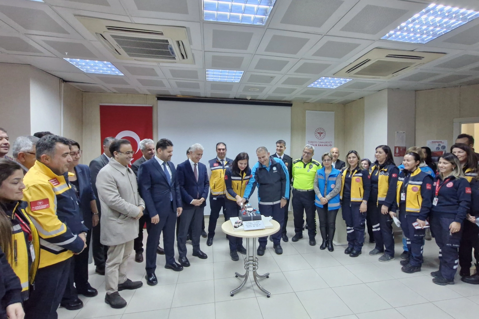 Acil Sağlık Hizmetleri Haftası etkinliği lansmanı yapıldı: Yaşamak için ilk temas