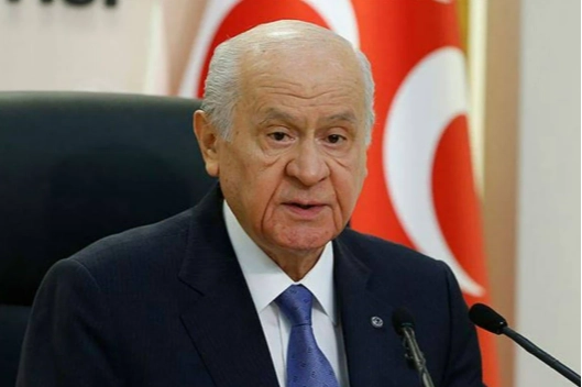 Bahçeli, Öcalan çağrısını geometri ile anlattı