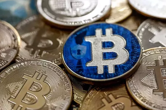 Bitcoin'de dalgalı günler: Mehter takımı gibi iki ileri bir geri!