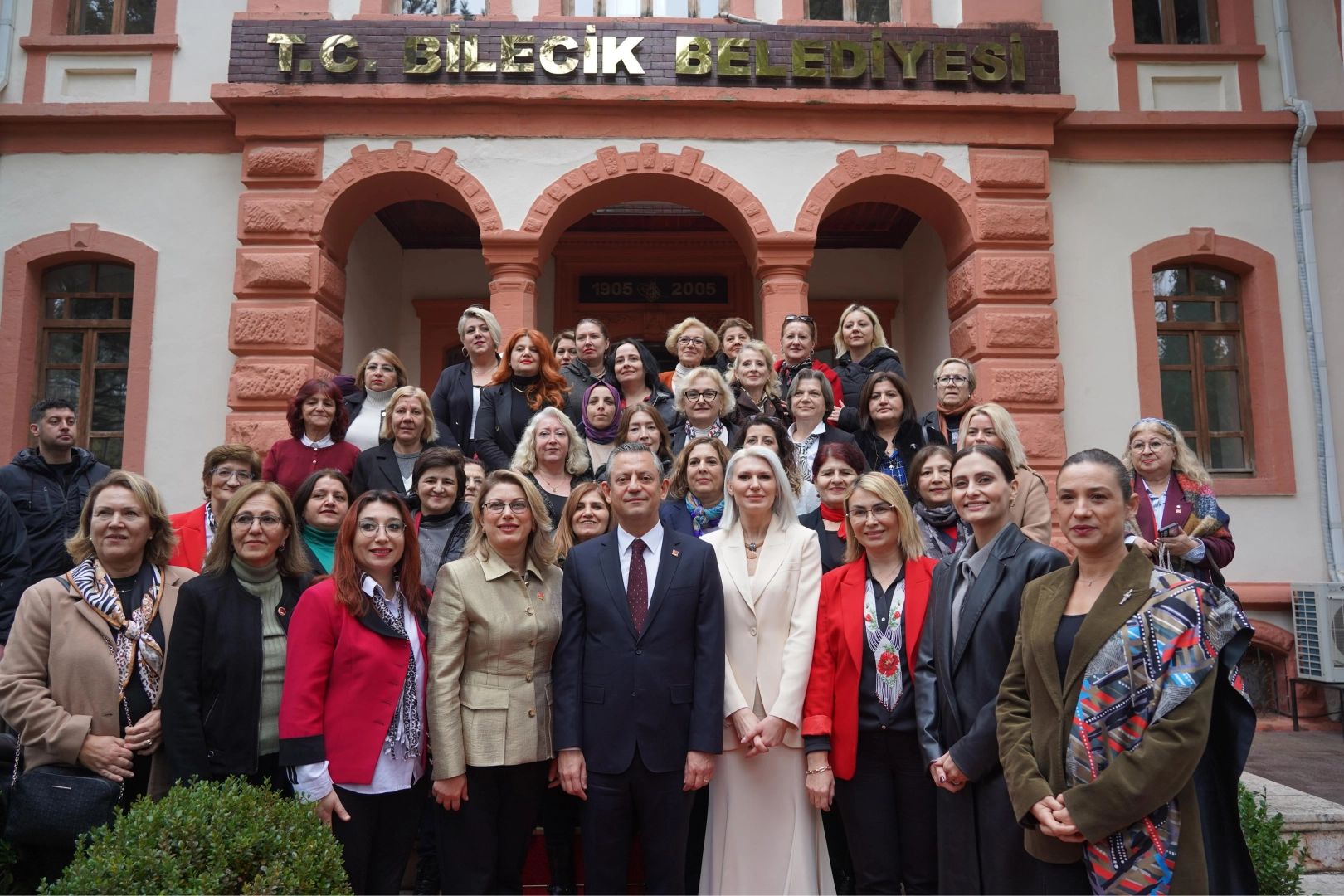 CHP'li kadınlardan Meryem Ana nöbetine destek