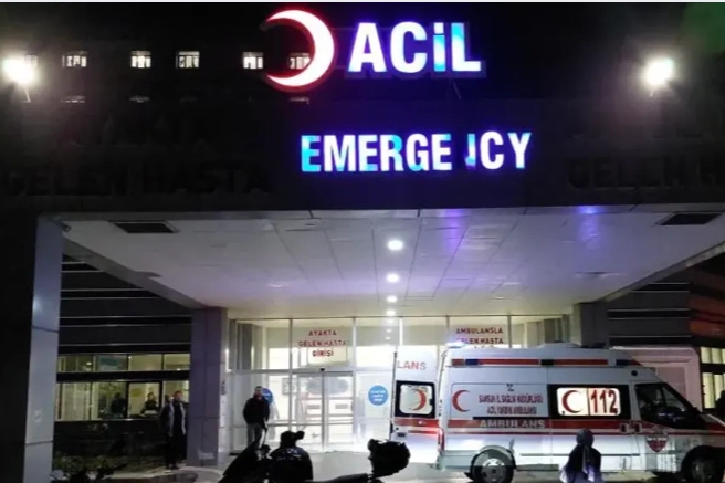 4. kattan düşen kadın hayatını kaybetti haberinin görseli