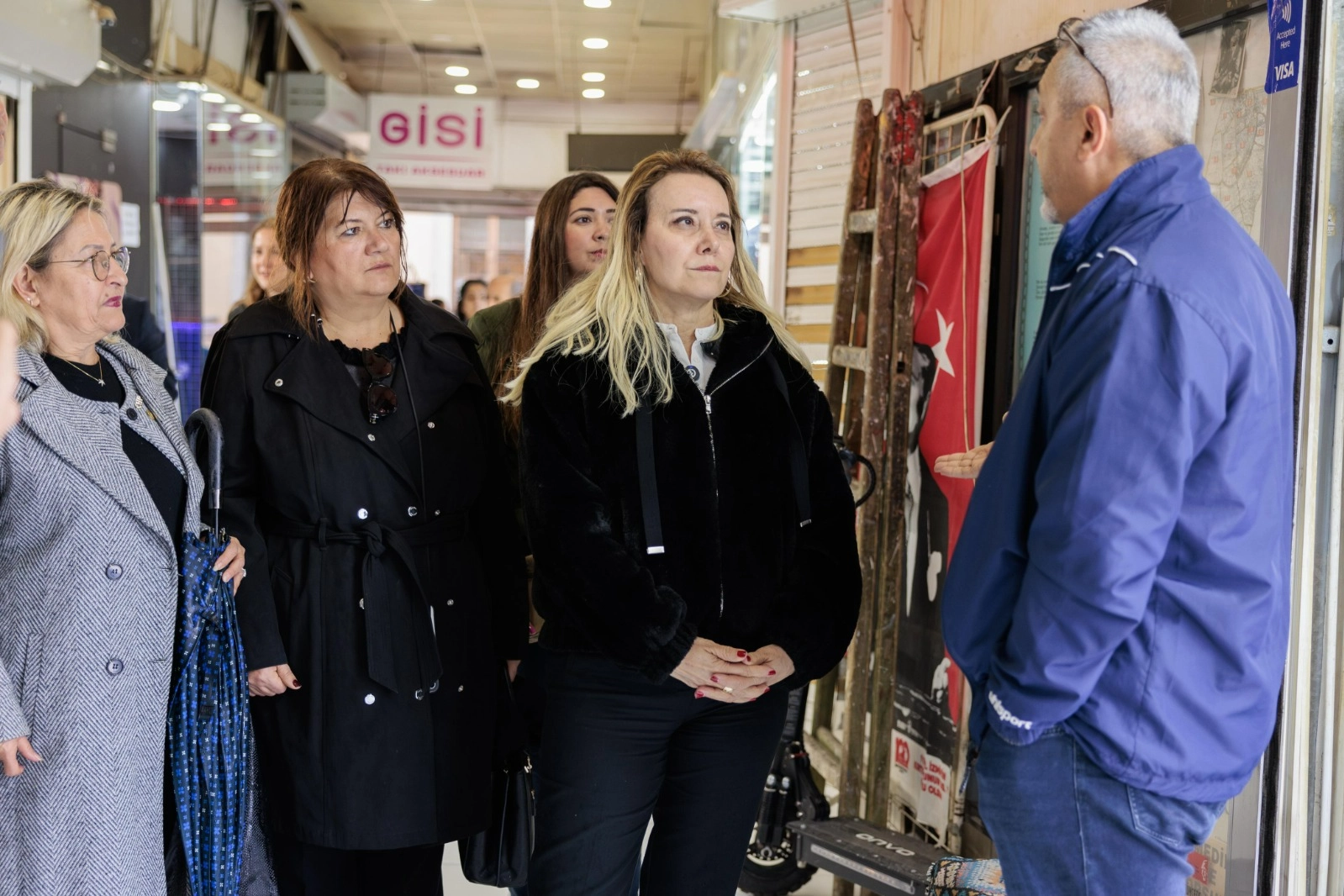 Başkan Mutlu, esnaflara ziyarette bulundu