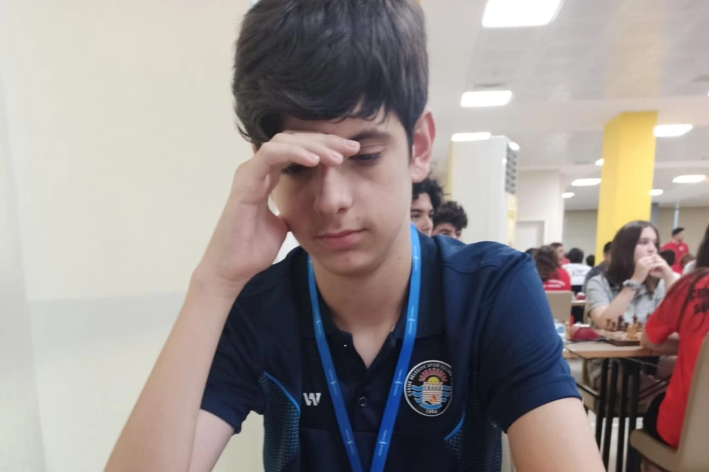 Çeşme'nin parlayan yıldızı Egehan Yıldız haberinin görseli