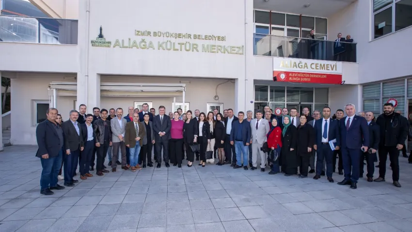 Başkan Tugay, Aliağa’da muhtarlarla bir araya geldi