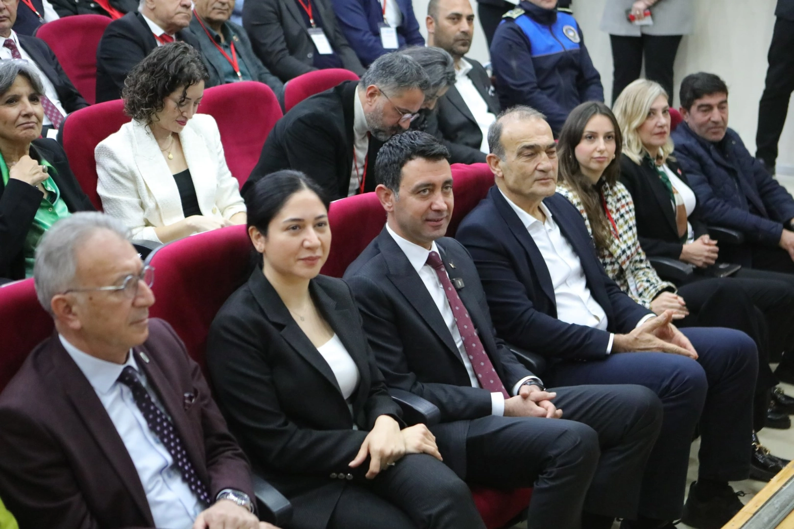 Bayraklı Belediyesi’nden Dijital Dünyada İnsan Hakları paneli haberinin görseli