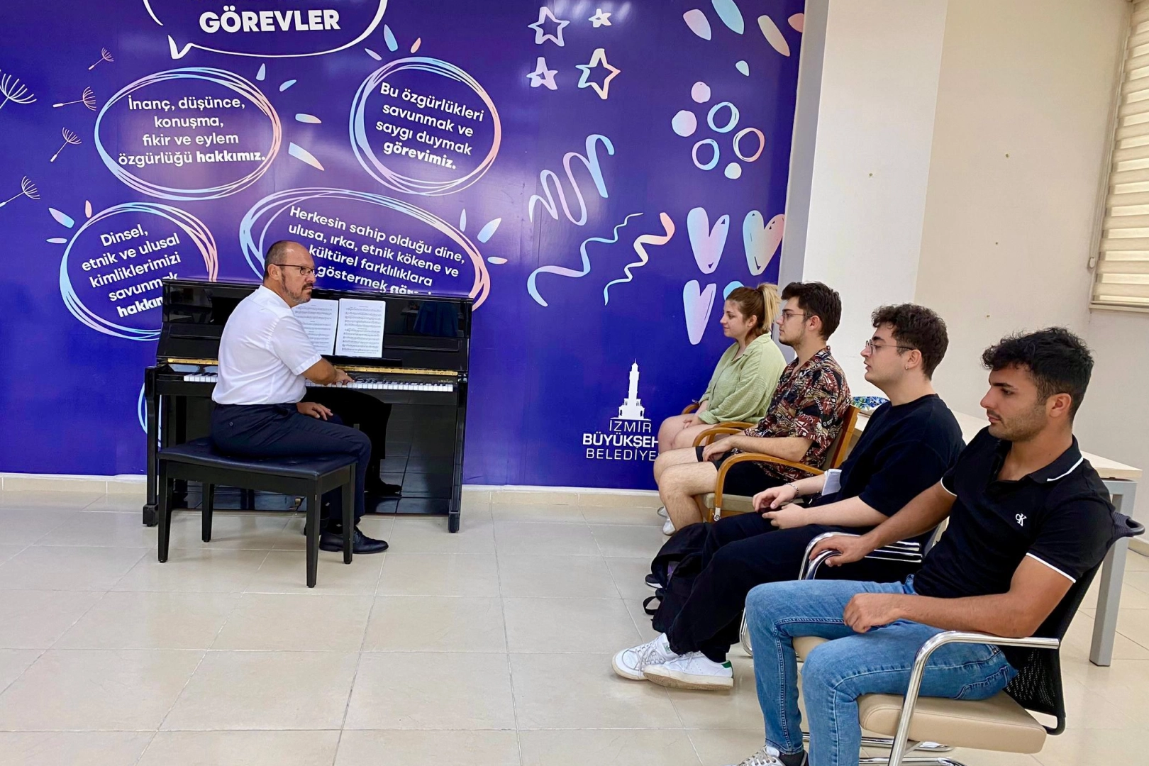 İzmir'de genç yetenekler için konservatuvar sınavlarına hazırlık kursları başlıyor haberinin görseli