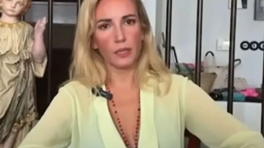 Kişisel gelişim videoları tepki toplamıştı: Sophia Tarikatı lideri Yeliz Ergün’e suç duyurusu haberinin görseli