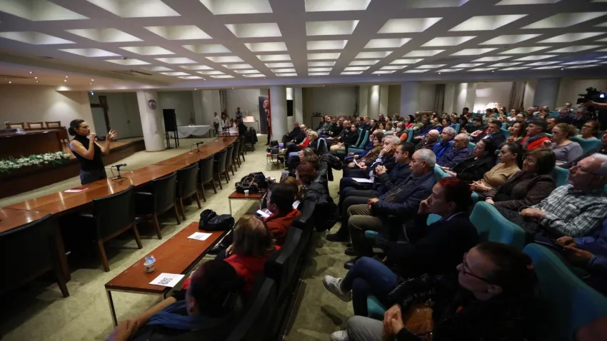 Meryem Ana otopark gelirlerinin alınması sonrası Efes Selçuk'tan ‘Yoksulluk ve Kent Hakkı’ buluşması