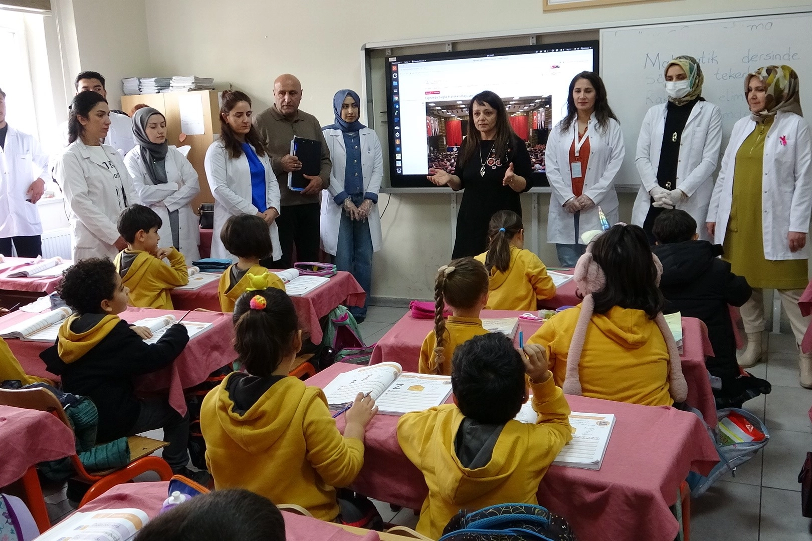 Okul Sağlığı Programı kapsamında sağlık taramalarına başlandı haberinin görseli
