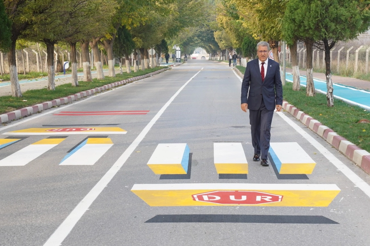 Ege Üniversitesi'ne en çevreci üniversite ödülü