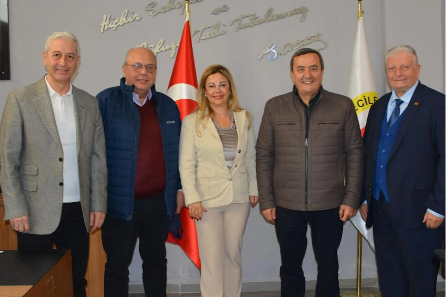 Abdül Batur’dan İGC ziyareti haberinin görseli