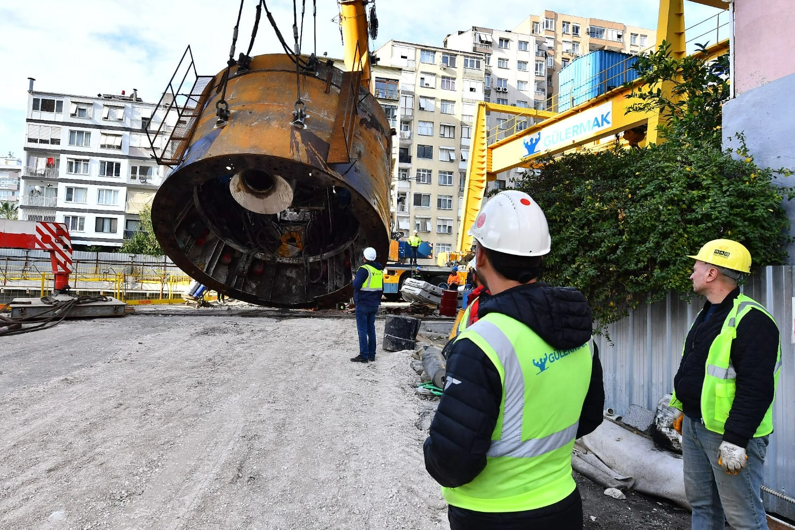 Büyükşehir, vatandaşı uyardı: Tünel açma makinesinin parçaları taşınacak!