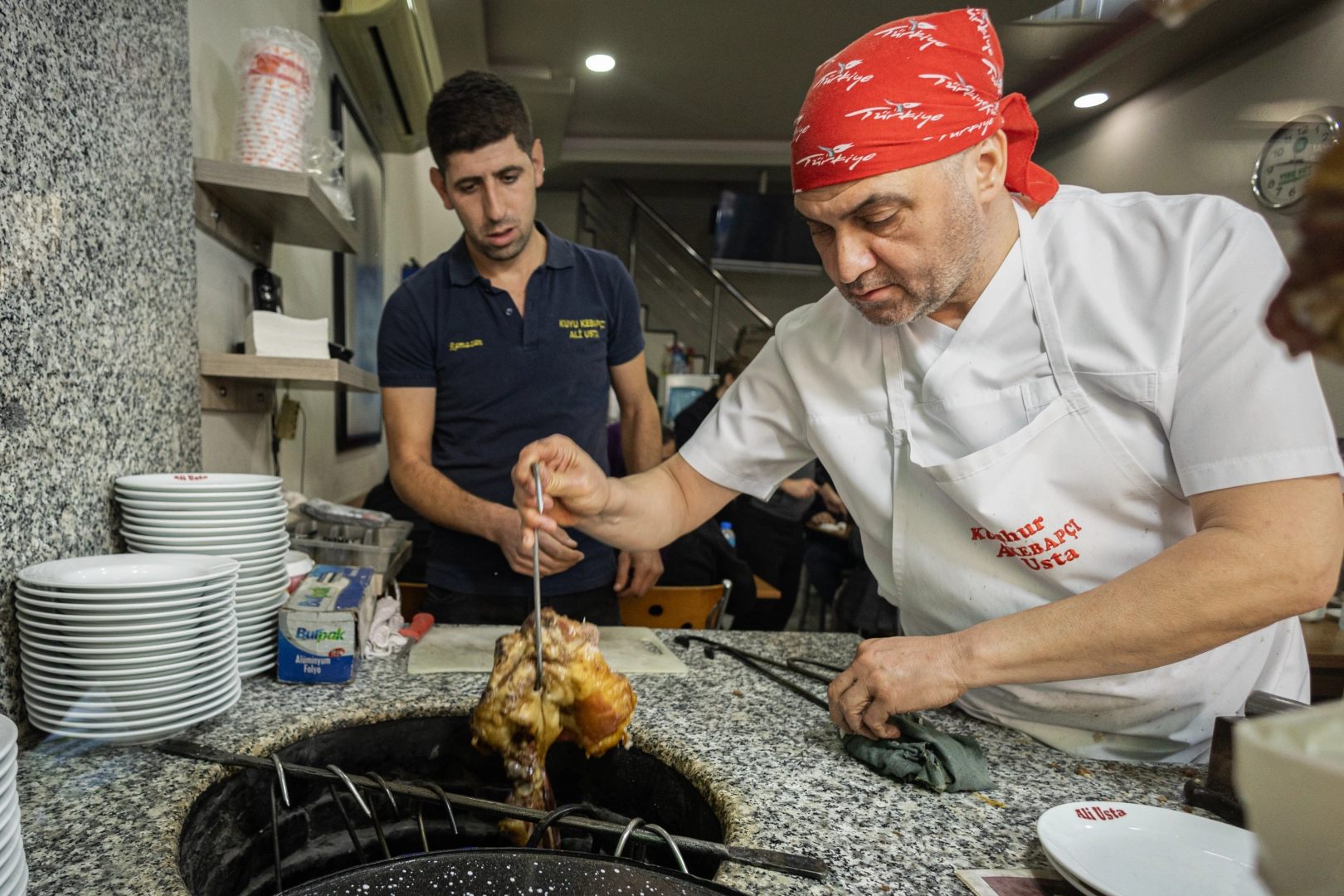 Tire'nin kuyu kebabı sınırlarını aştı