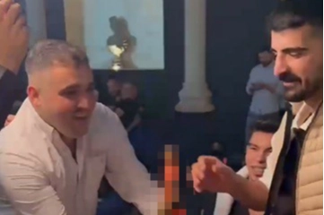 Vicdansız baba gece kulübünde yardım paralarıyla alem yaptı! haberinin görseli