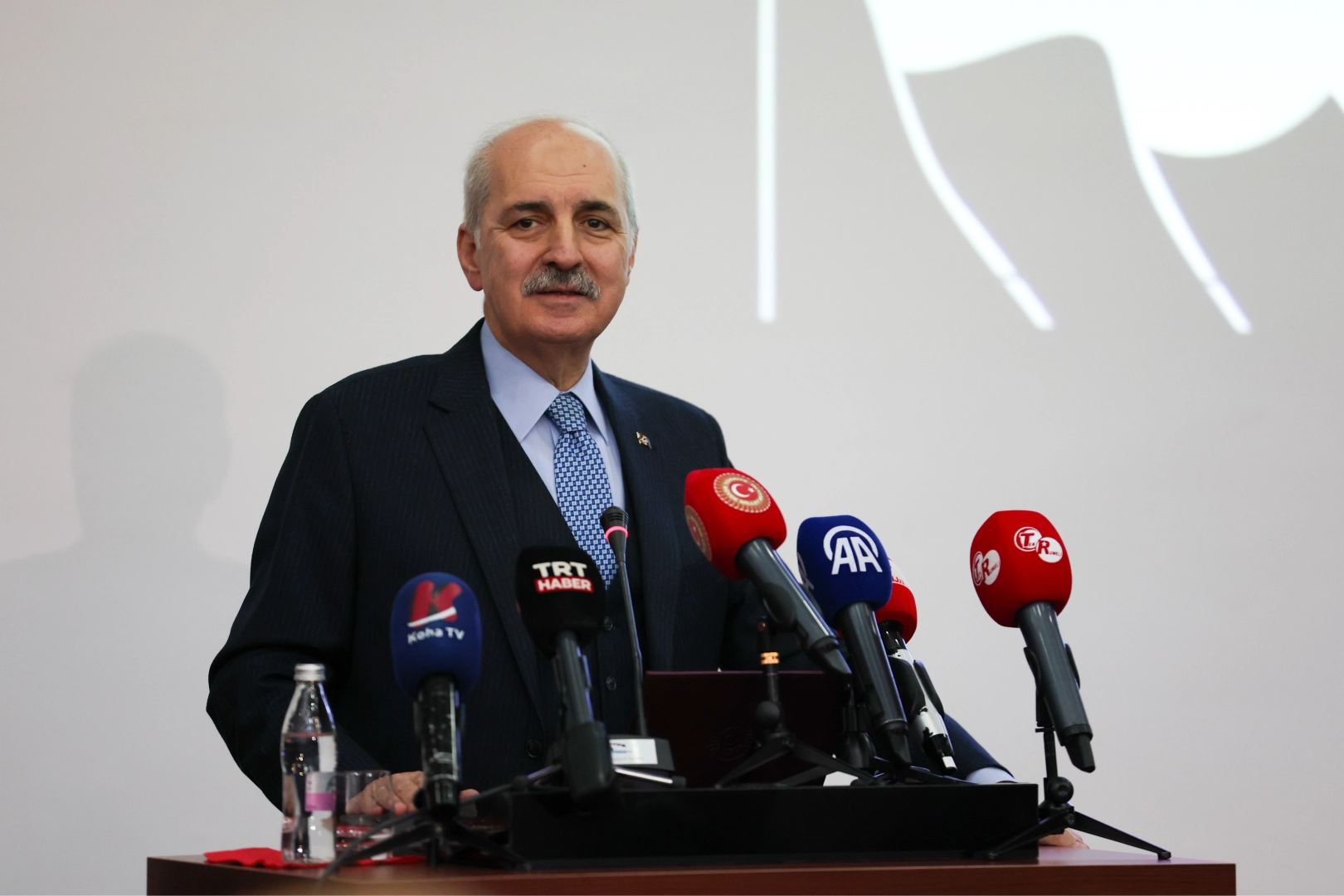 TBMM Başkanı Kurtulmuş: “Eğer yeni bir küresel sistemi inşa edemezsek dünyayı çok sayıda sıkıntının, belanın beklediğini hepimiz biliyoruz”