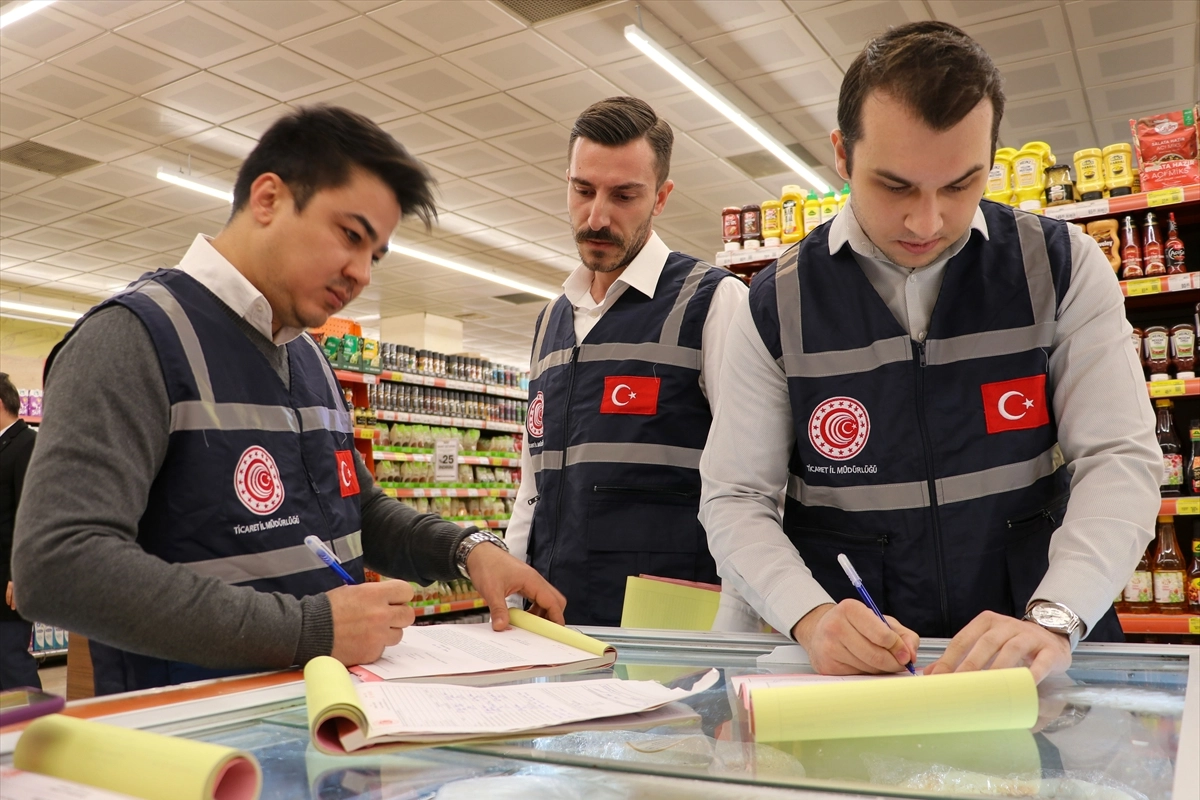 İzmir'de marketlere haksız ve fahiş fiyat denetimi