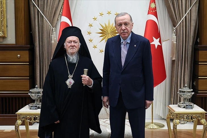 Cumhurbaşkanı Erdoğan, Fener Rum Patriği Bartholomeos'u kabul etti haberinin görseli