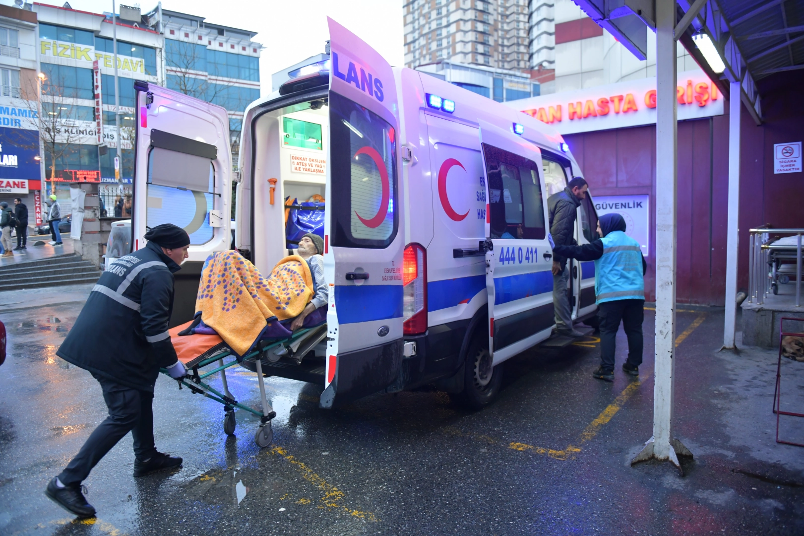 Esenyurt Belediyesi, ambulans hizmeti ile sağlığa ulaşımı kolaylaştırıyor