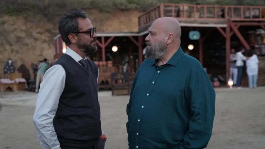 Kerem Bürsin ve Melis Sezen'in başrolünde oynadığı 