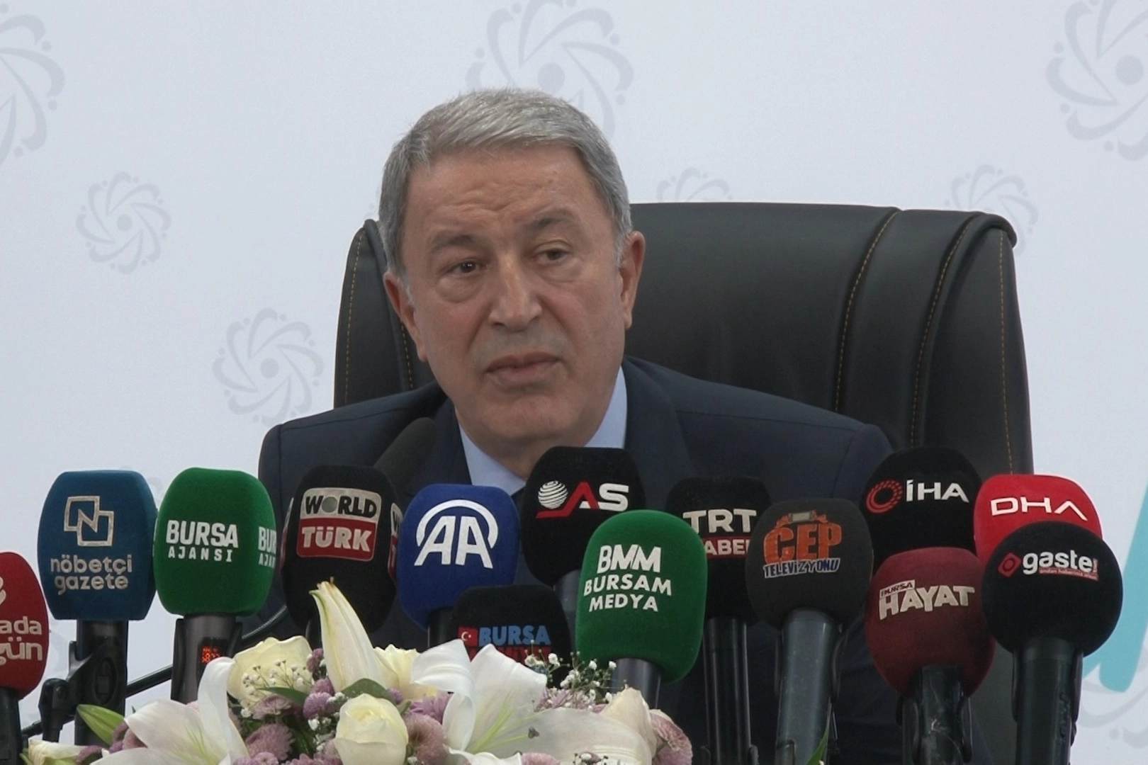 Hulusi Akar: Fırat'ın batısında PKK ve YPG kalmadı