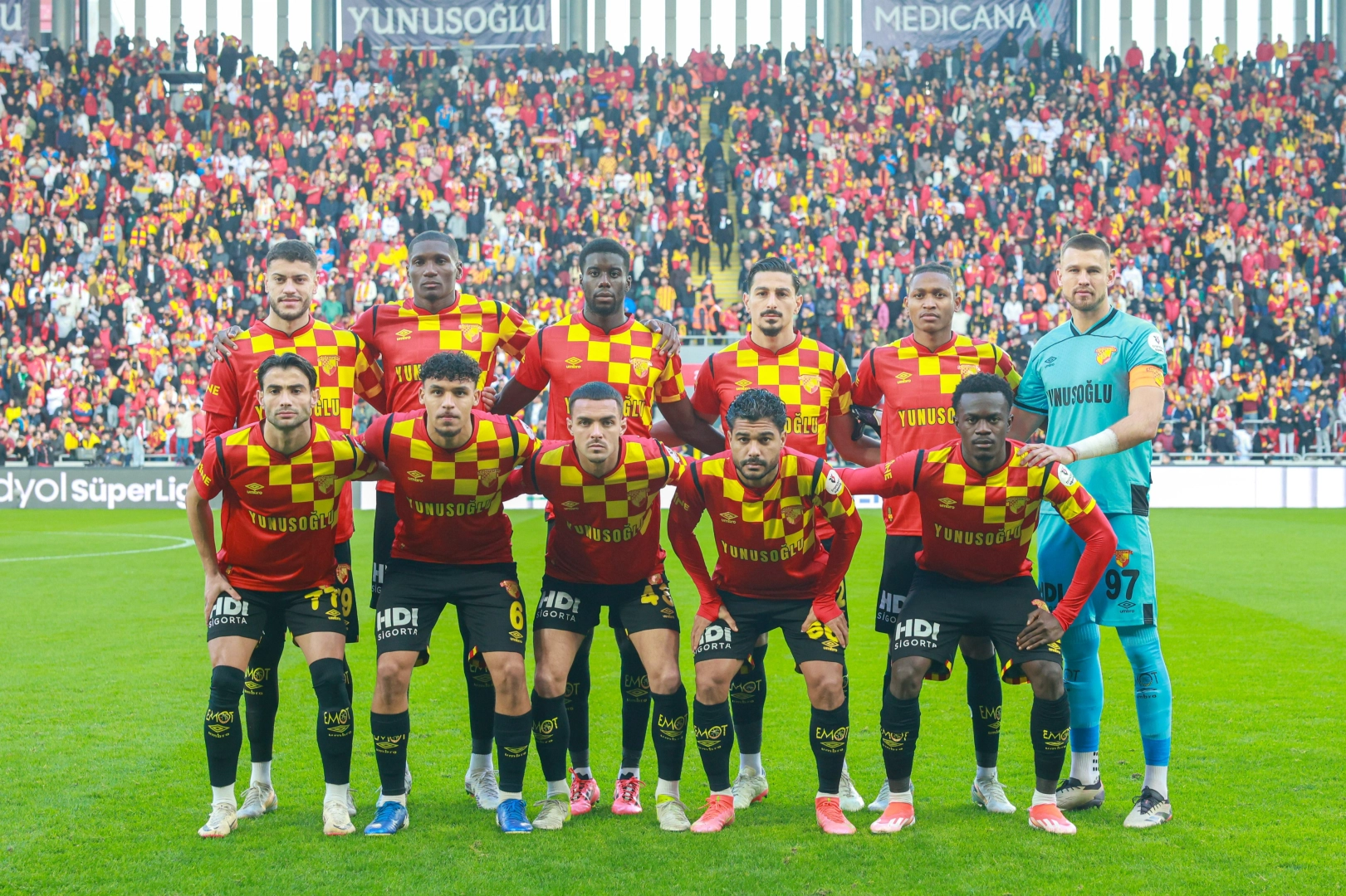 Göztepe, hazırlık maçında Manisa FK'yı ağırlıyor