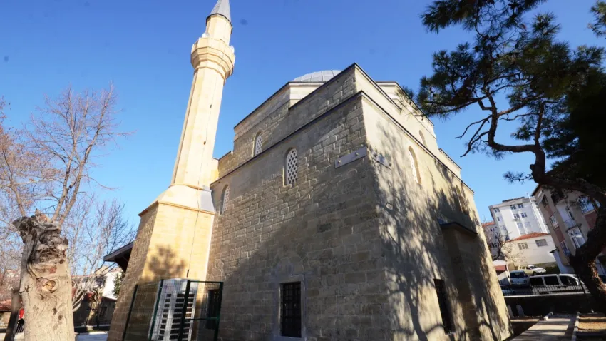 5 asırlık Hersekzade Ahmet Paşa Camisi yarın ibadete açılacak haberinin görseli