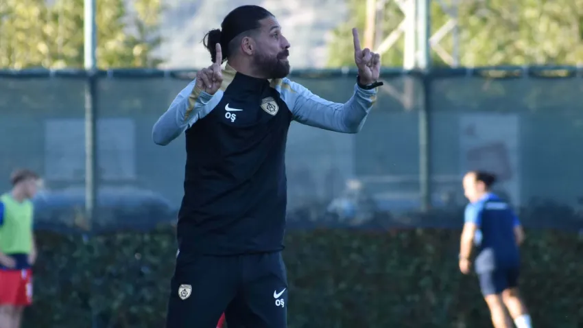 Altınordu son yıllardaki teknik direktör sorununu Olcay Şahan'ın gelişiyle çözdü