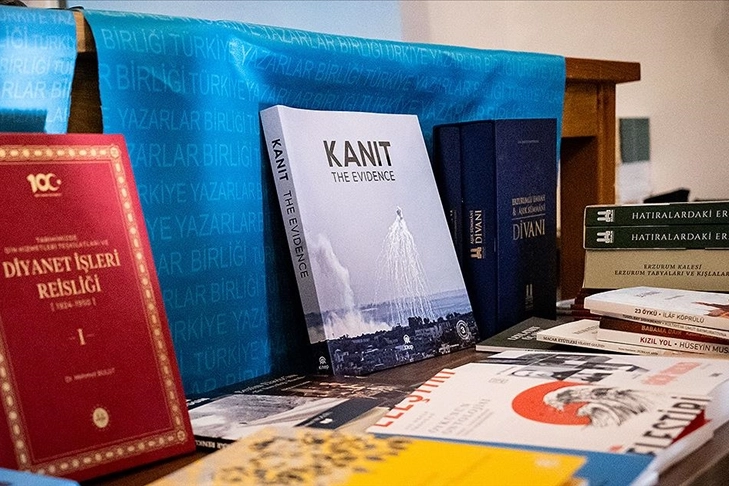 Anadolu Ajansı'na 'Kanıt' kitabıyla Habercilik Özel Ödülü haberinin görseli