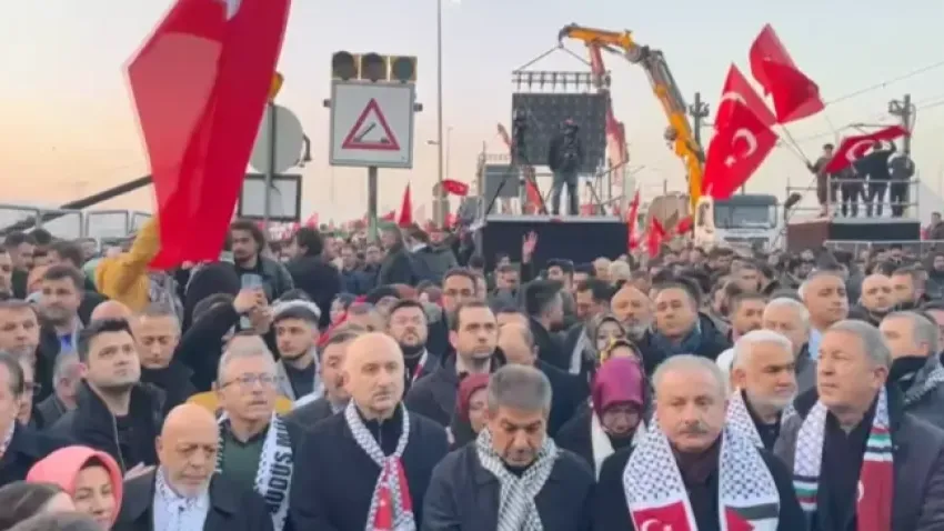 Binlerce vatandaş Büyük Filistin için bir araya geldi haberinin görseli