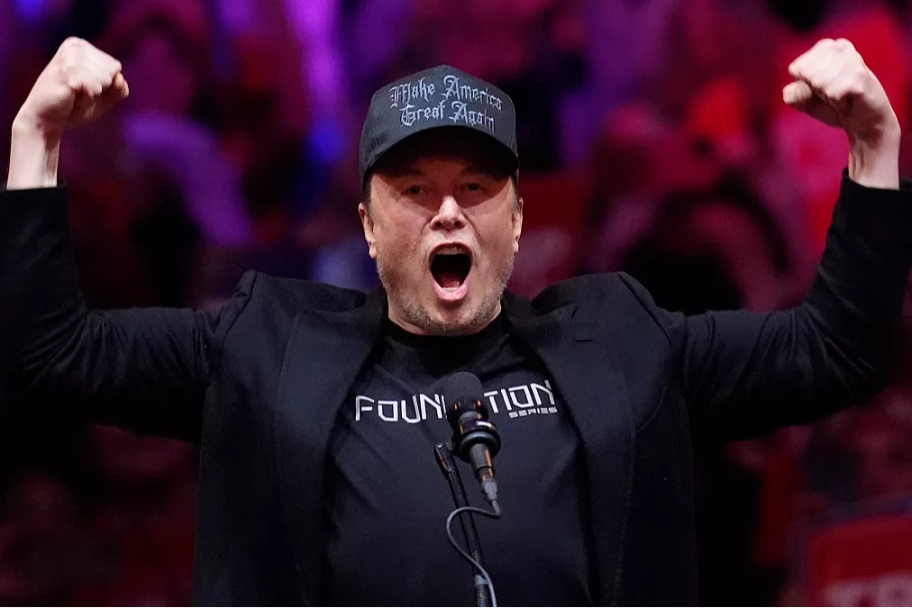 Elon Musk’tan şaşırtan hamle: X’te hem adını hem profilini değiştirdi haberinin görseli