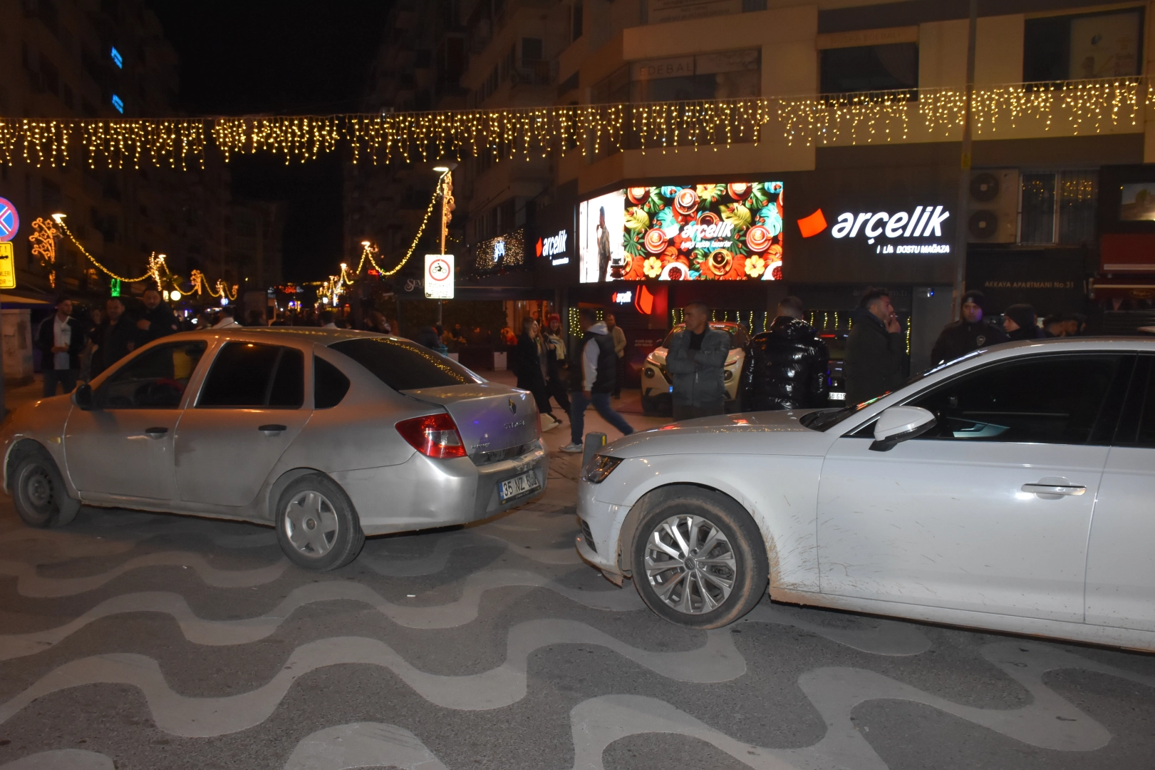 İzmir haber: Yılın ilk trafik cezası alkollü çıkan stajyer sürücüye kesildi haberinin görseli