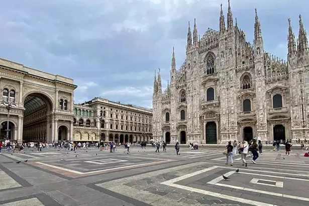 Milano’da sigara yasağı başladı: 240 avroya kadar cezası var haberinin görseli