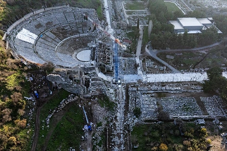 Yenilenen rotasıyla Efes Ören Yeri, ziyaretçilere farklı bir deneyim sunuyor haberinin görseli
