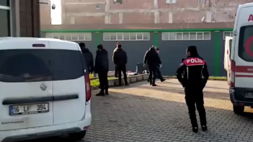 Yol kenarında dehşet: Başından vurulmuş halde bulundu haberinin görseli