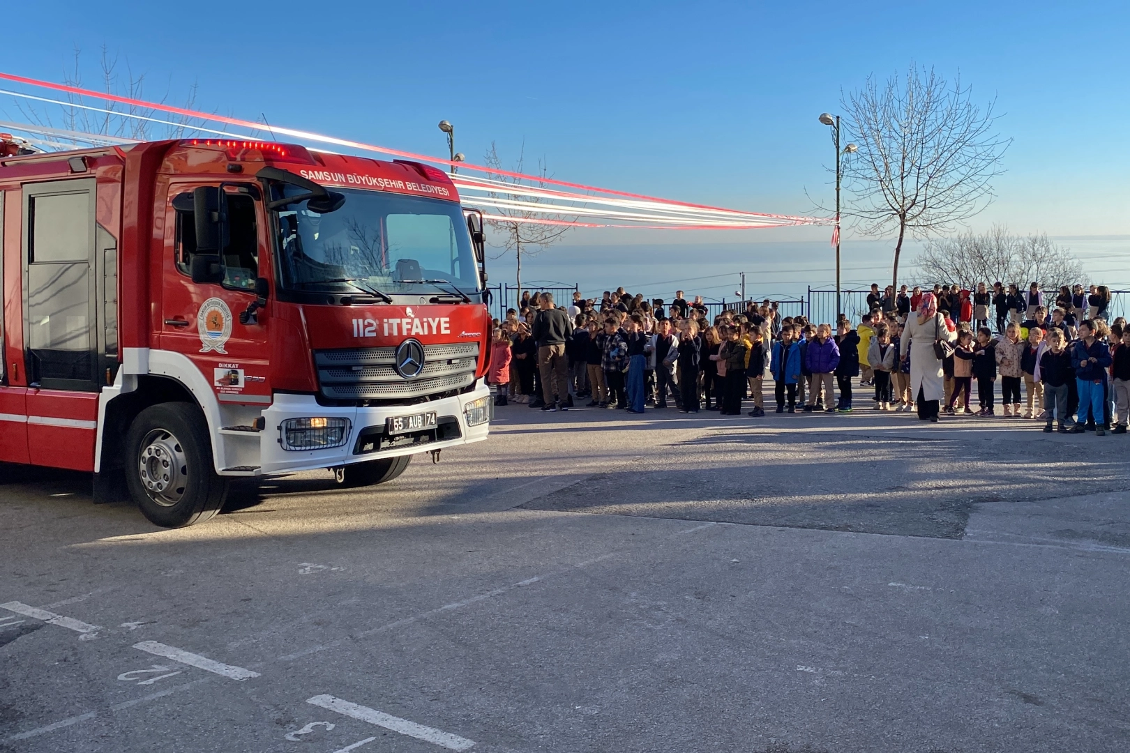 İlkokulda elektrik panosundan yangın çıktı