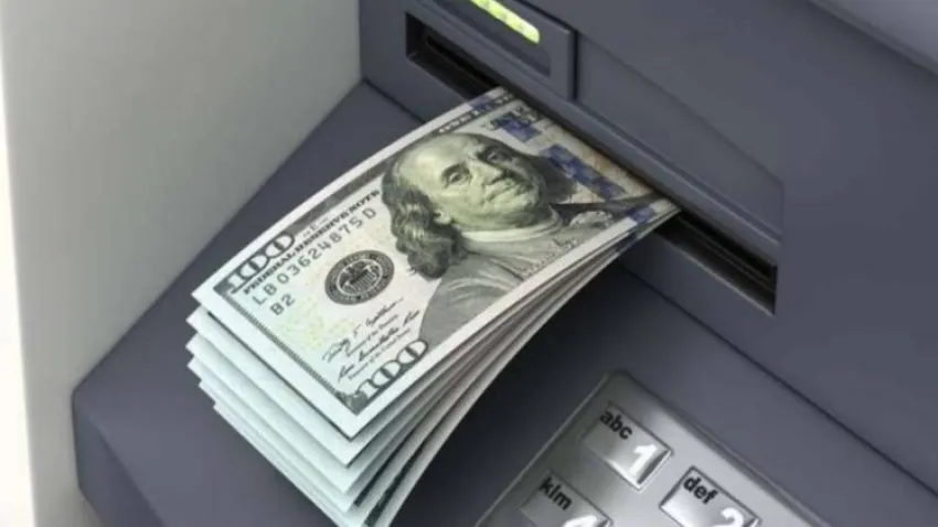 BANKALAR 50 VE 100 DOLAR ALIYOR MU?
