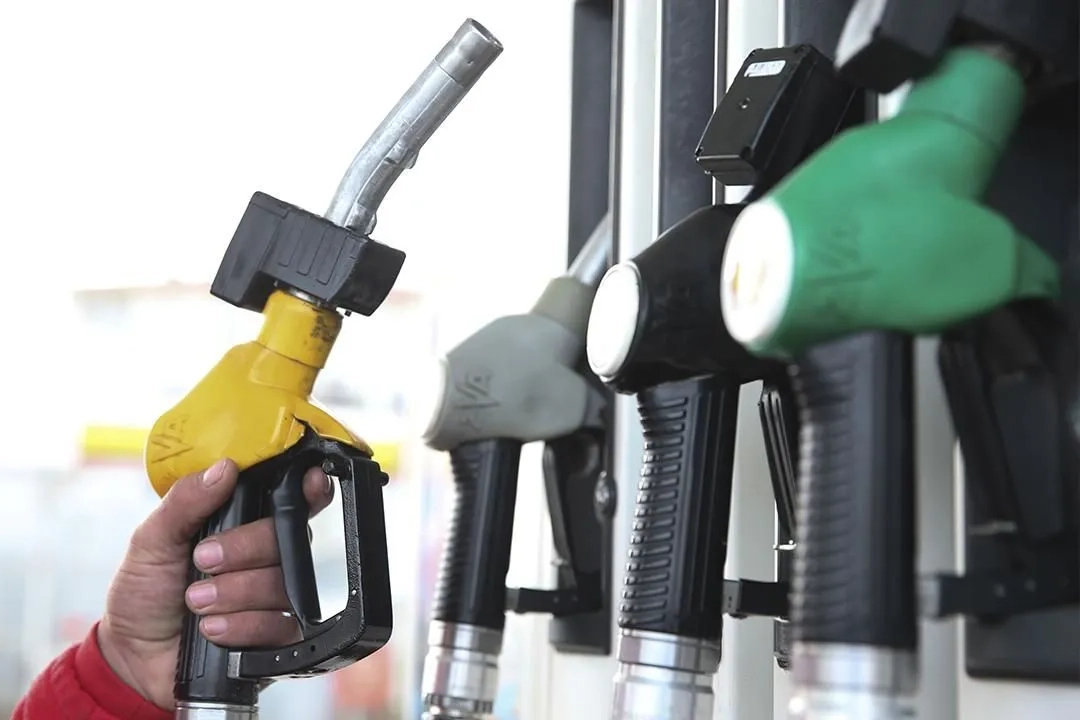 3 Ocak 2025 akaryakıt fiyatları güncellendi: Benzine veya motorine indirim var mı? haberinin görseli