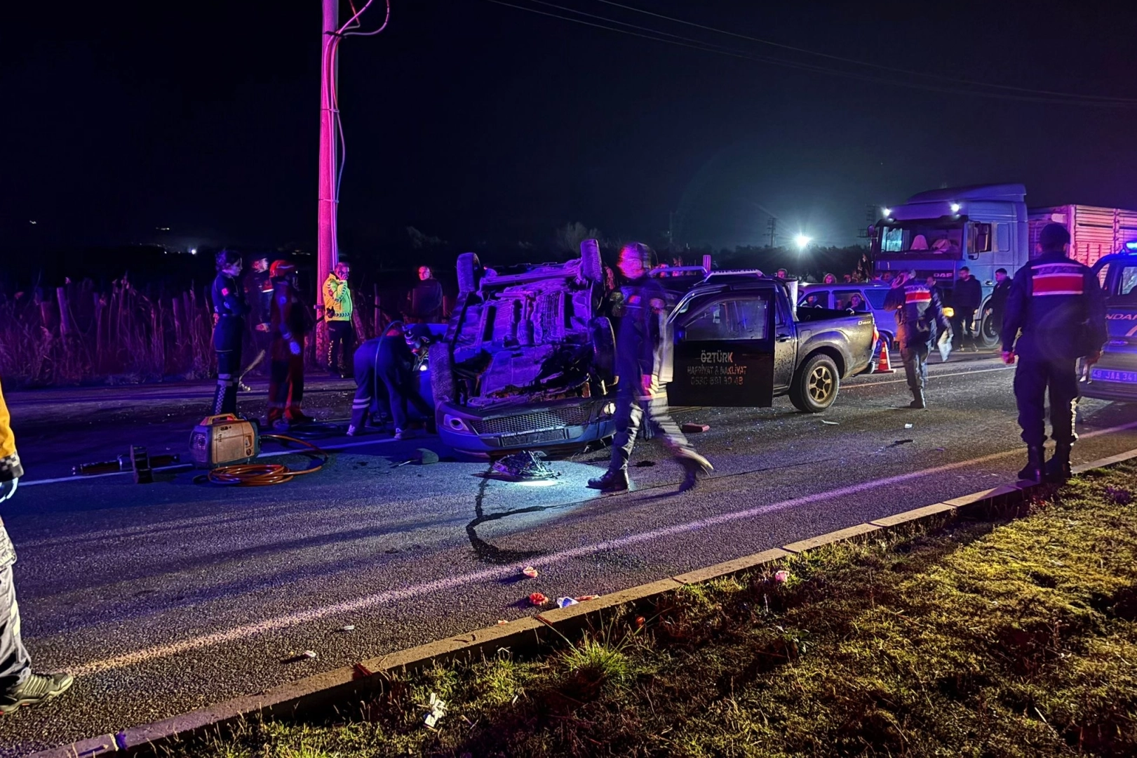 Muğla’da ölümlü kaza: Kamyonet ile otomobilin çarpıştı