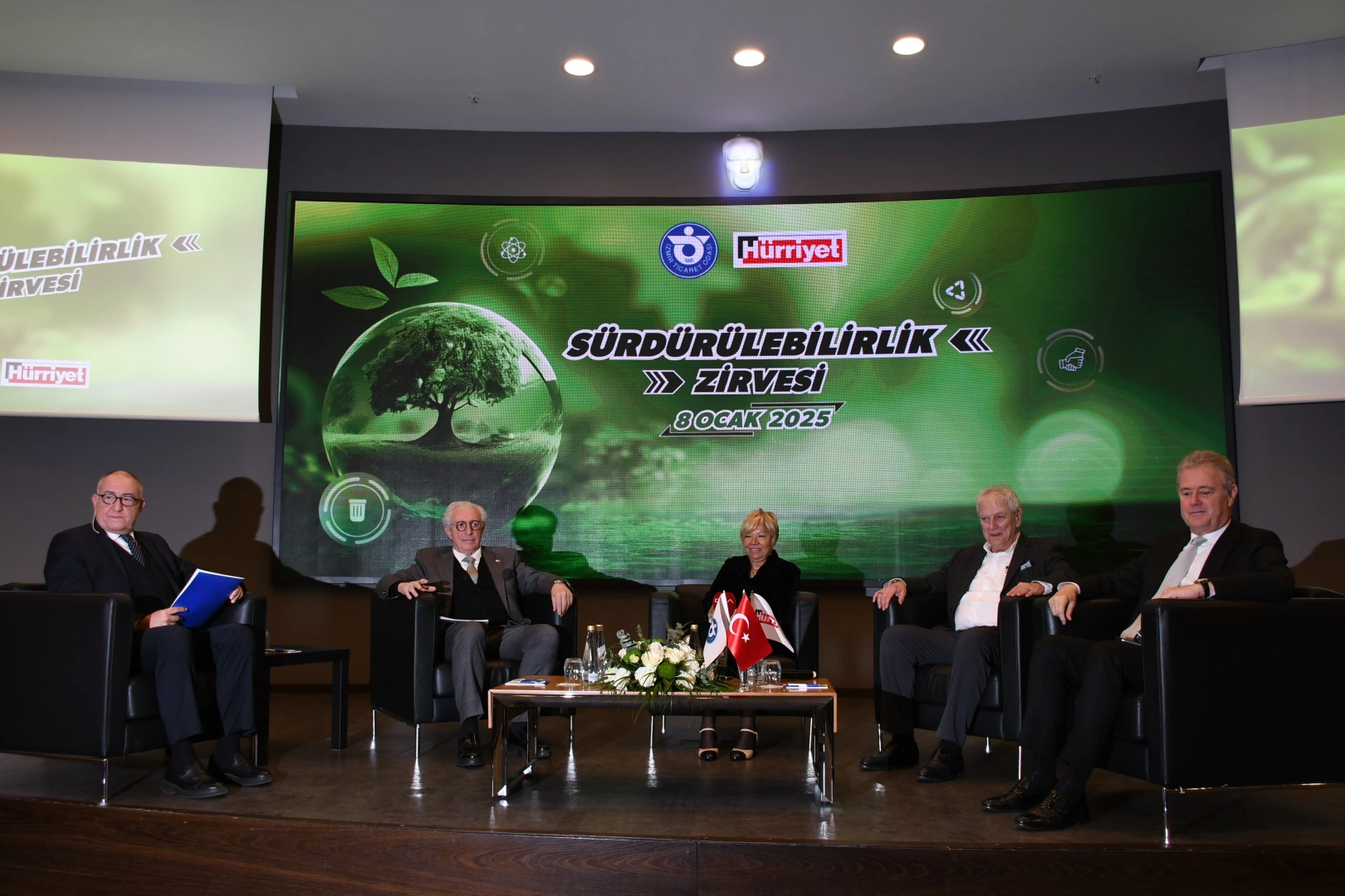 İzmir’de iş dünyası sürdürülebilir gelecek için birleşti haberinin görseli