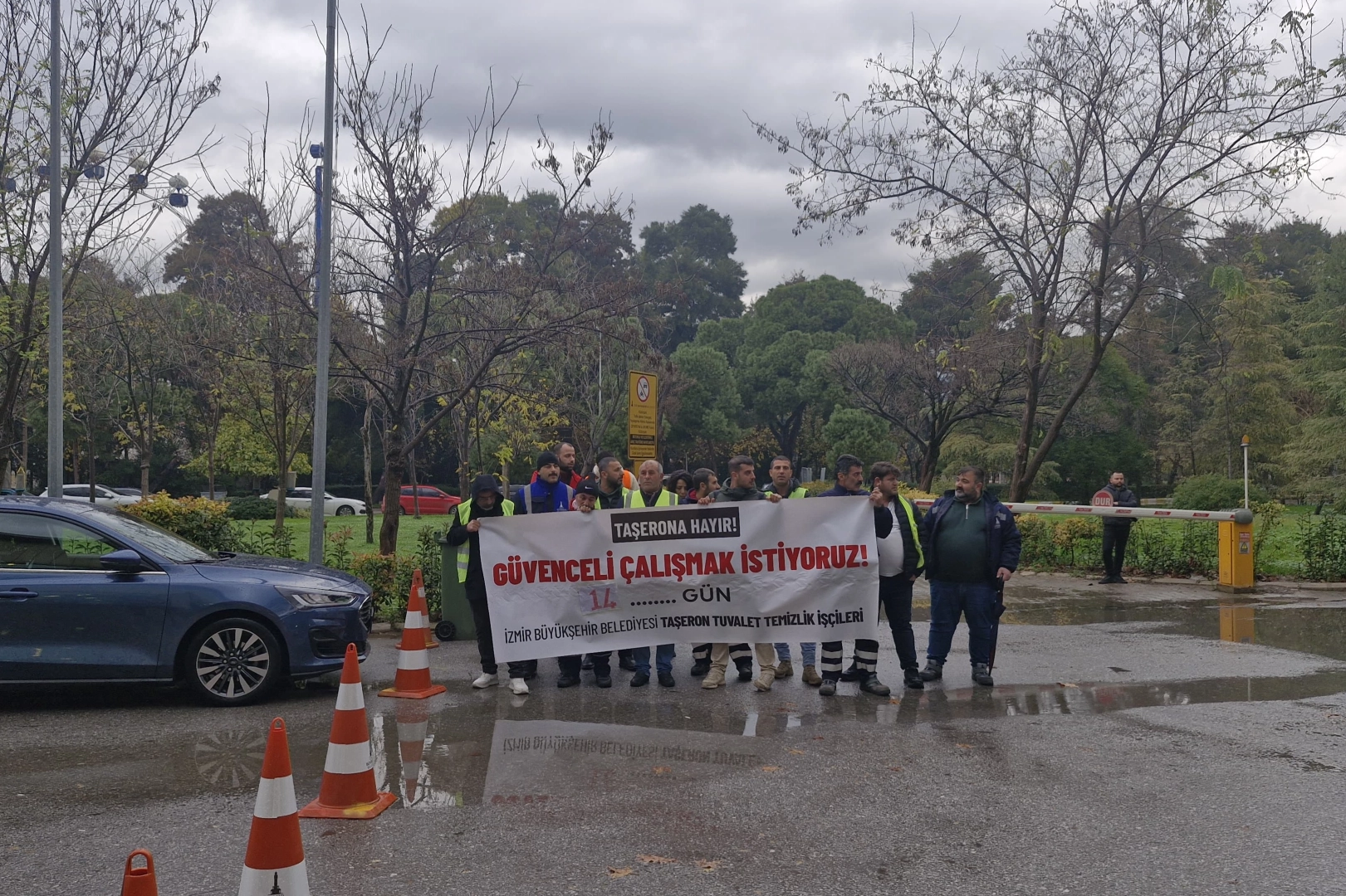 İzmir’de taşeron işçilerden meclis toplantısı öncesi eylem