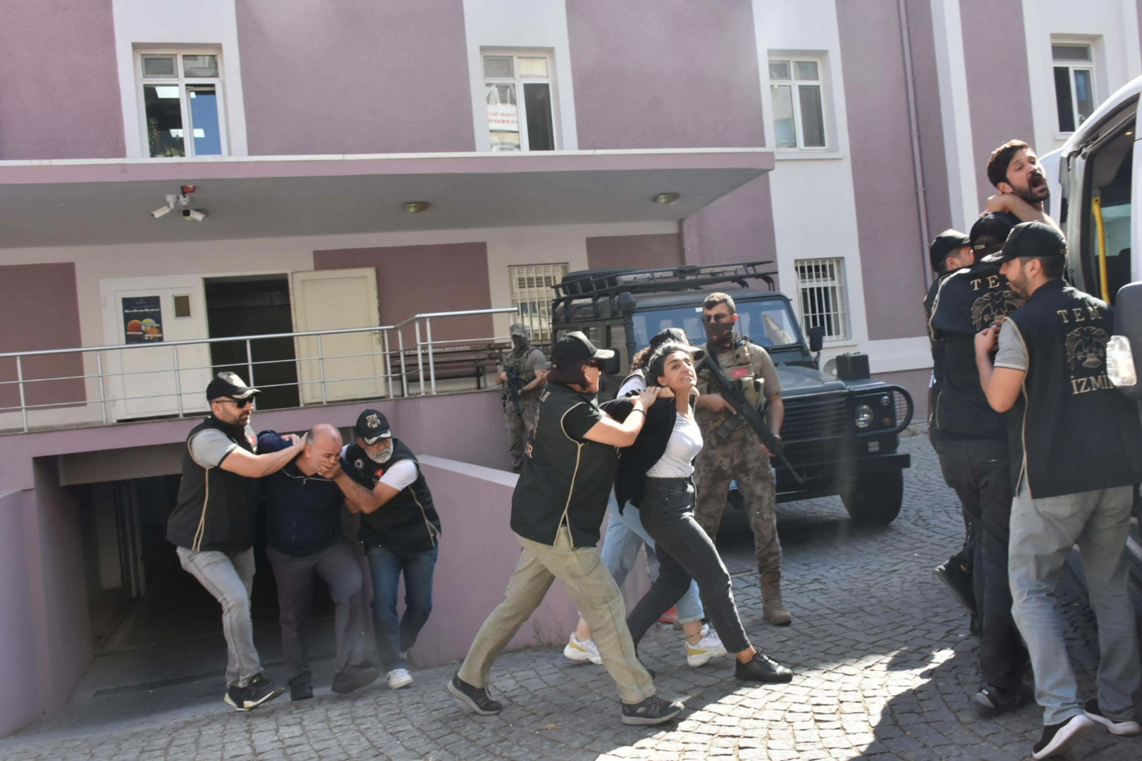 Savcı, eski HDP İzmir İl başkanı için 15 yıla kadar hapis talebinde bulundu